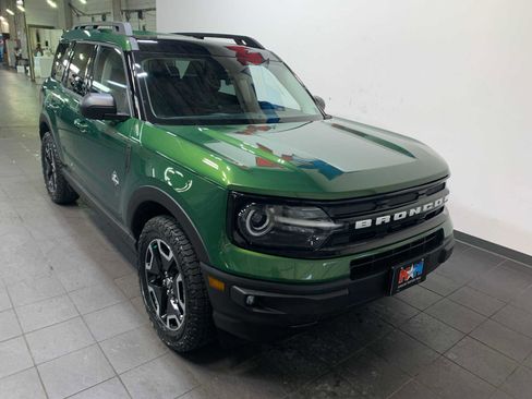 Used 2023 Ford Bronco Sport Outer Banks w/ Tech Package image 2