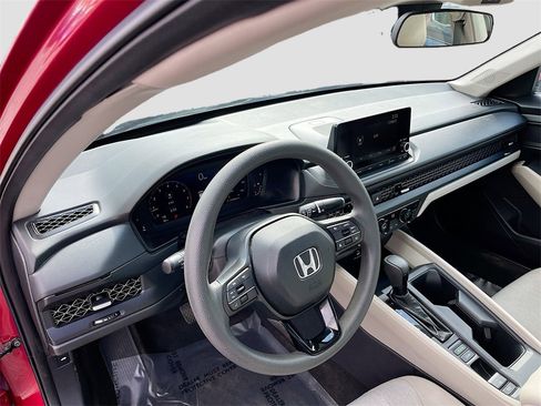 Used 2024 Honda Accord EX image 9
