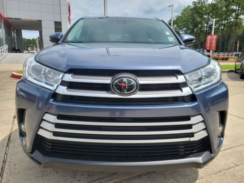 Used 2018 Toyota Highlander XLE FWD image 4