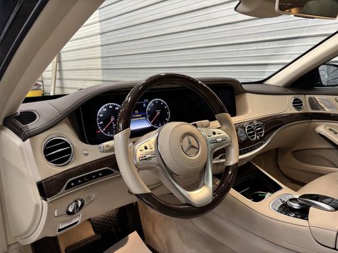 Used 2019 Mercedes-Benz S 560 4MATIC Sedan image 12