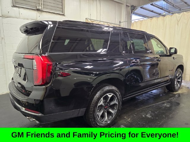 New 2026 GMC Yukon XL AT4 w/ AT4 Premium Package AWD/4WD image 8