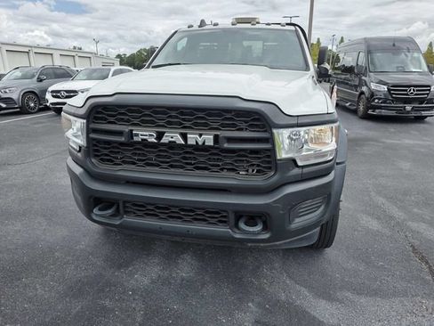 Used 2022 RAM 5500 Tradesman RWD image 4