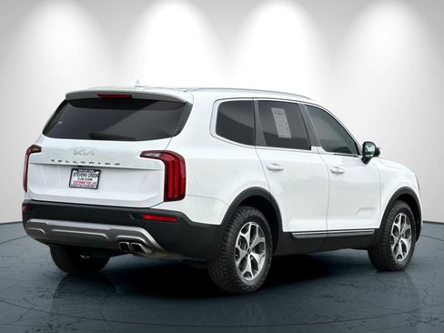 Used 2022 Kia Telluride EX FWD image 4