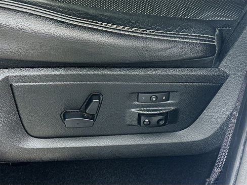 Used 2017 RAM 1500 Laramie w/ Convenience Group image 22