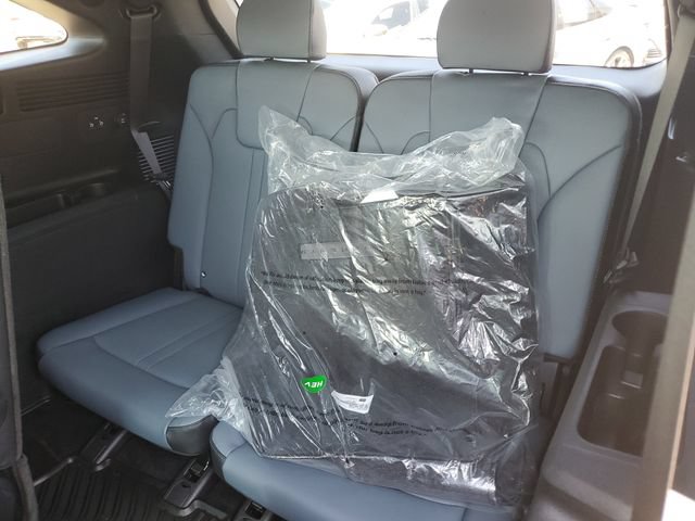 Used 2025 Kia Sorento SX Prestige AWD/4WD image 12