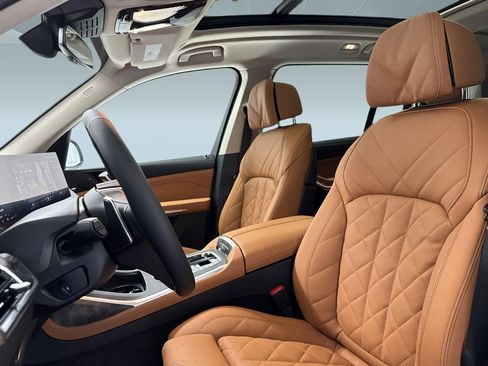 Used 2026 BMW X7 xDrive40i image 21