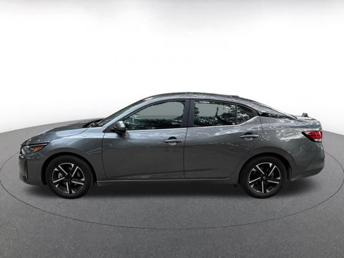 Used 2025 Nissan Sentra SV FWD image 8