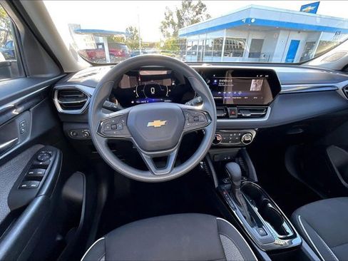 Certified 2025 Chevrolet TrailBlazer LT image 17