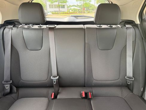 Used 2025 Buick Encore GX Preferred image 39