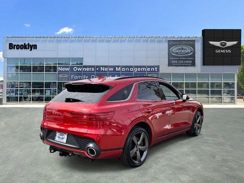Used 2025 Genesis GV70 3.5T Sport w/ Sport Advanced Package AWD/4WD image 4
