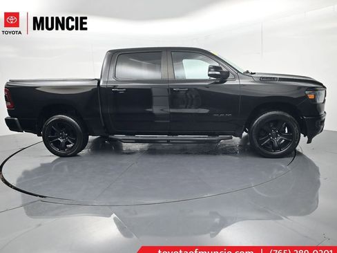 Used 2020 RAM 1500 Big Horn AWD/4WD image 1