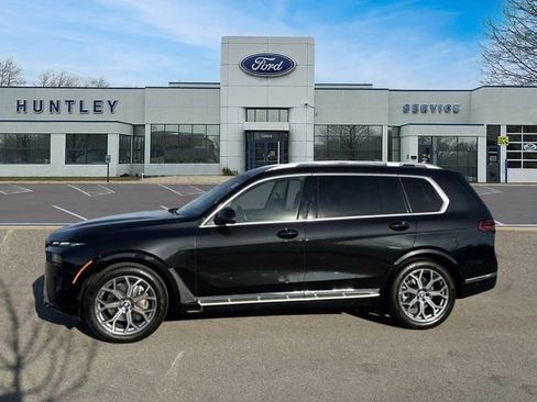 Used 2024 BMW X7 xDrive40i image 7