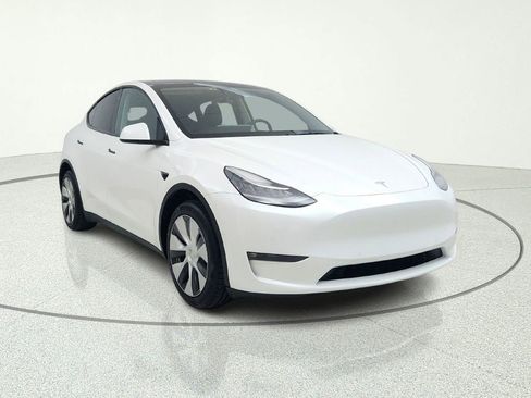 Used 2021 Tesla Model Y Long Range AWD/4WD image 8