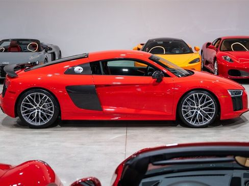 Used 2017 Audi R8 V10 plus AWD/4WD image 7