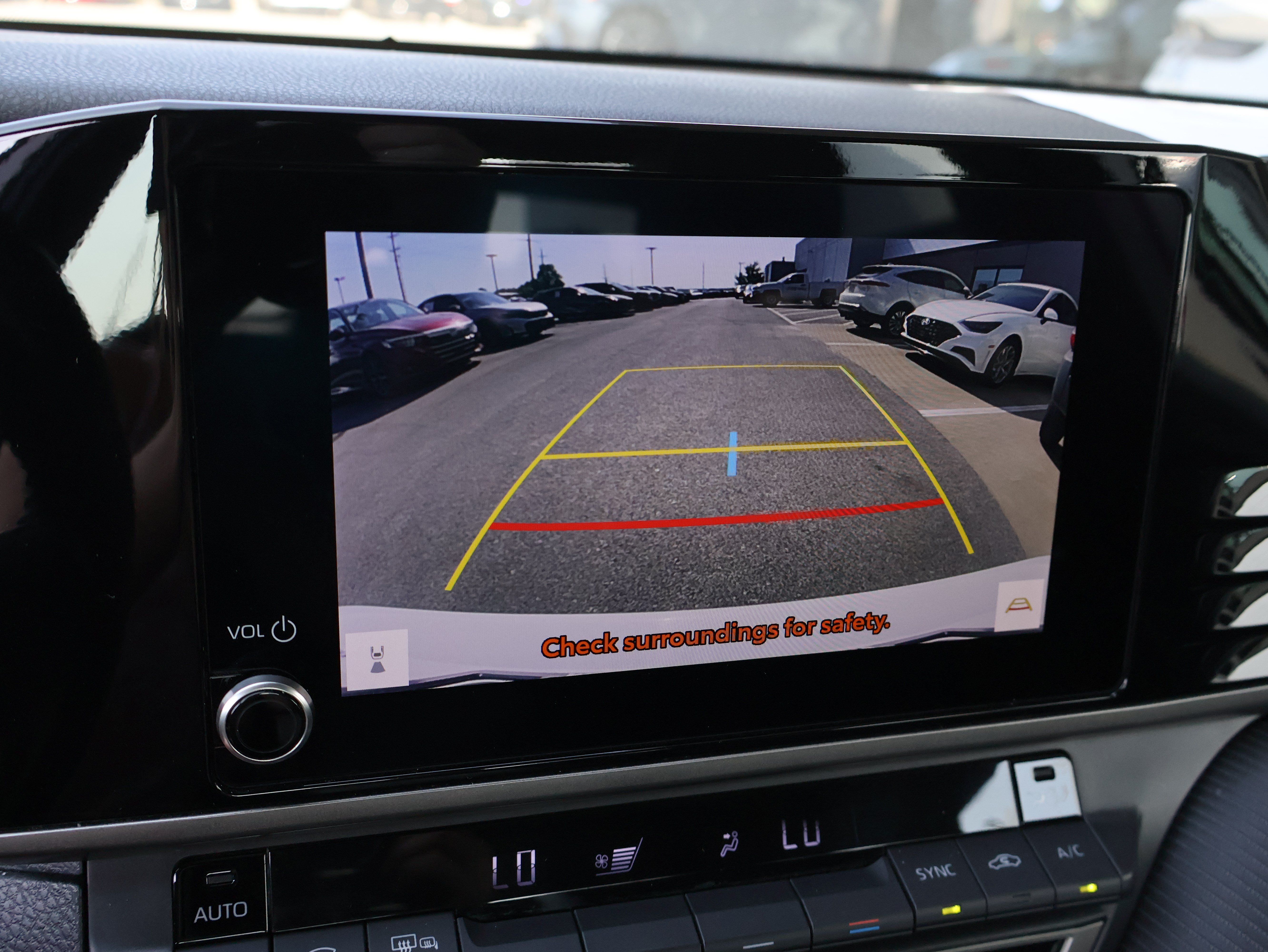 Used 2025 Toyota Camry SE FWD image 23
