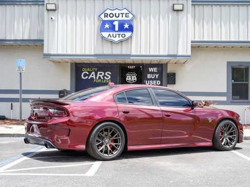 Used 2018 Dodge Charger SRT Hellcat w/ Harman/Kardon Audio Group RWD image 4