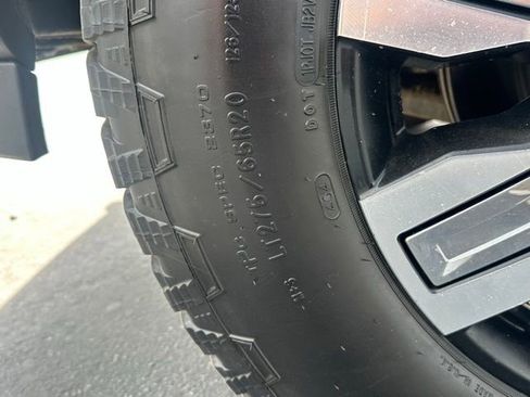 Used 2025 GMC Sierra 3500 Denali image 33