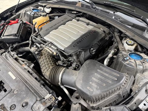Used 2018 Chevrolet Camaro SS RWD image 79