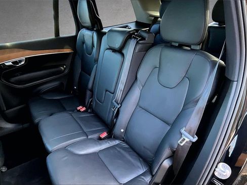 Certified 2023 Volvo XC90 B6 Plus w/ Protection Package Premier image 22