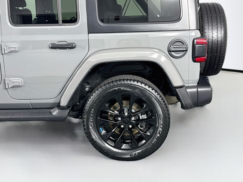 Used 2023 Jeep Wrangler Unlimited Sahara w/ Dual Top Group AWD/4WD image 42