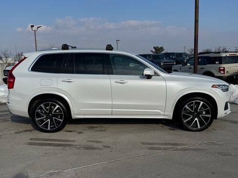 Used 2020 Volvo XC90 T6 Momentum w/ Protection Package Premier image 6