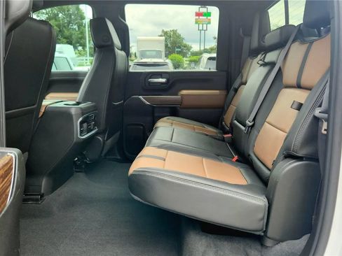 Used 2021 Chevrolet Silverado 3500 High Country AWD/4WD image 31