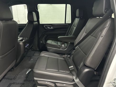 Used 2022 Chevrolet Suburban Z71 w/ Z71 Off-Road Package image 21