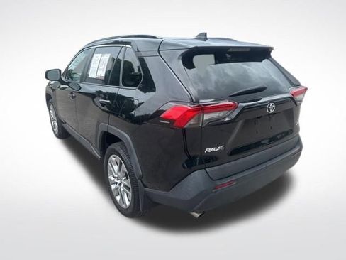 Used 2023 Toyota RAV4 XLE Premium FWD image 3