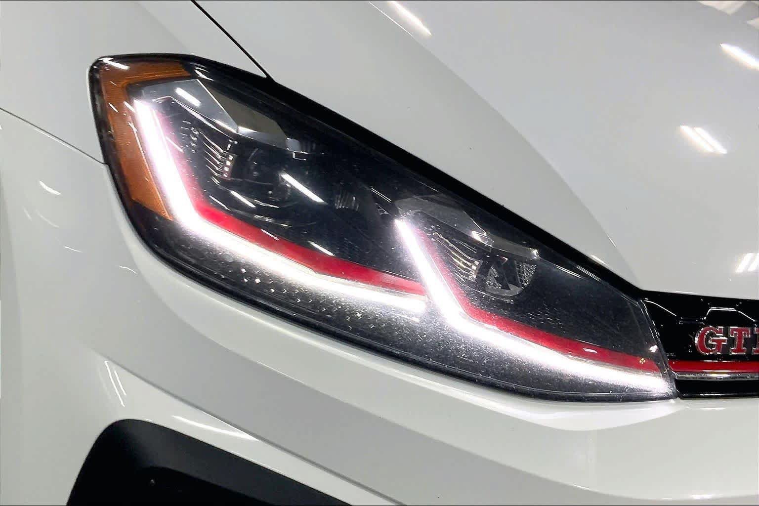 Used 2021 Volkswagen GTI SE FWD image 28
