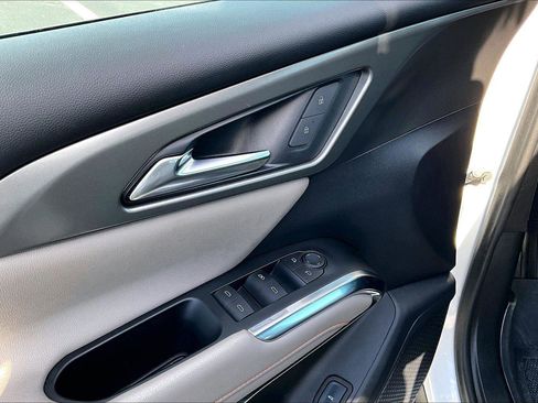 Used 2024 Chevrolet Traverse LT w/ LPO, Floor Liner Package image 37