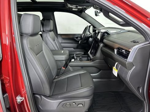 New 2026 GMC Yukon XL Denali w/ Denali Reserve Package AWD/4WD image 30