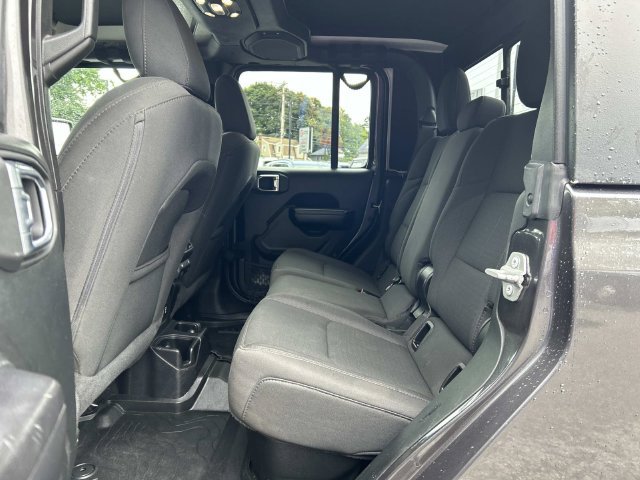 Used 2021 Jeep Gladiator Sport AWD/4WD image 13