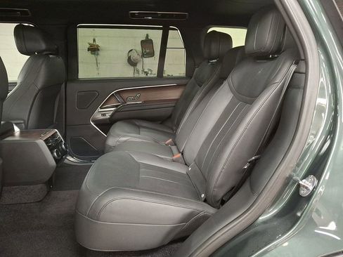 Used 2023 Land Rover Range Rover Long Wheelbase Autobiography AWD/4WD image 6