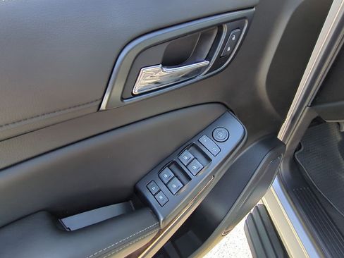 Used 2019 Chevrolet Tahoe LS RWD image 21