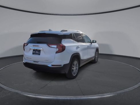 Used 2022 GMC Terrain SLT w/ Infotainment Package II image 8