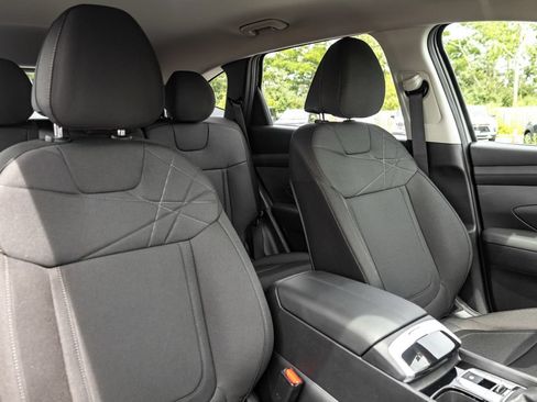 Certified 2025 Hyundai Tucson SE AWD/4WD image 35