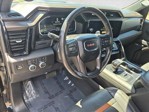 Used 2022 GMC Sierra 1500 AT4 w/ AT4 Preferred Package AWD/4WD image 9