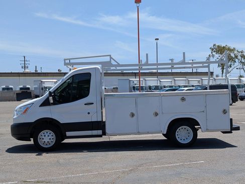 Used 2019 Ford Transit 350 138 DRW w/ Premium Package RWD image 4