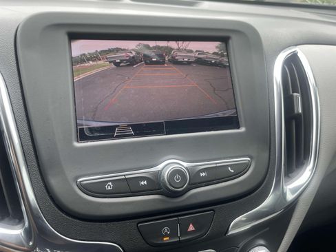 Used 2024 Chevrolet Equinox LS w/ LS Convenience Package FWD image 26