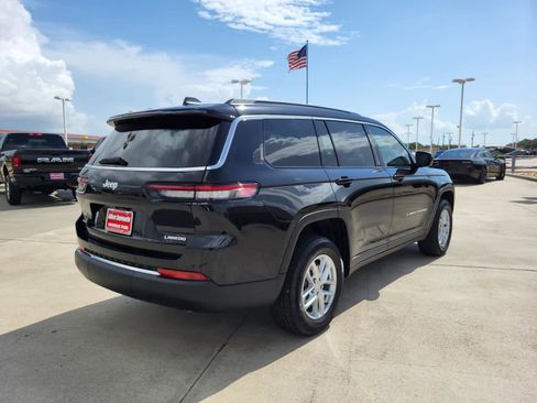 New 2025 Jeep Grand Cherokee L Laredo image 5
