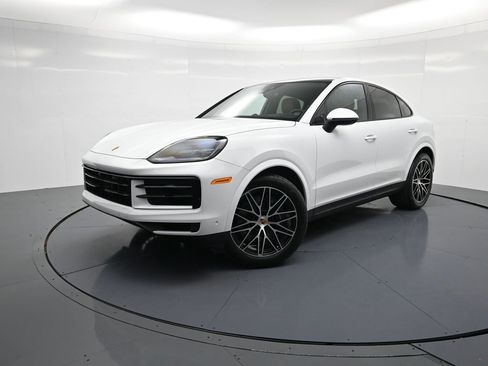 Certified 2026 Porsche Cayenne Coupe AWD/4WD image 28