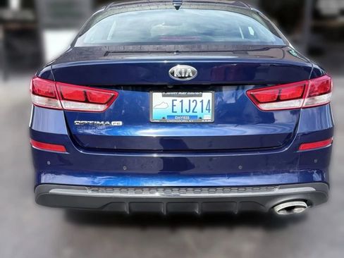 Used 2019 Kia Optima LX image 4