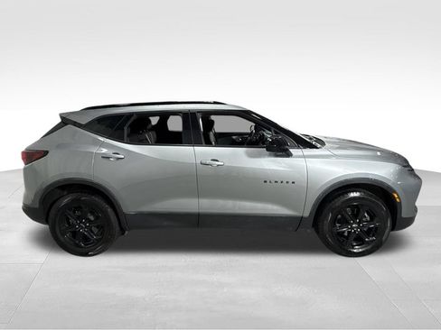 Used 2023 Chevrolet Blazer LT w/ Convenience Package FWD image 11