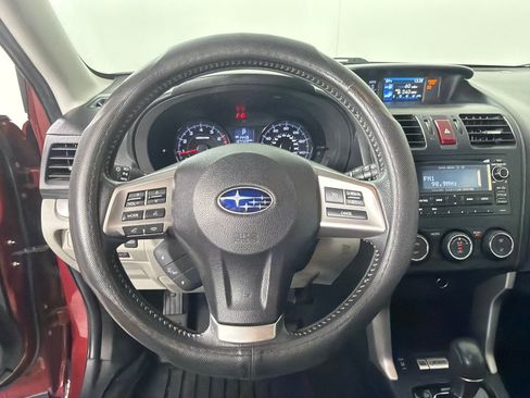 Used 2015 Subaru Forester 2.5i Touring AWD/4WD image 14
