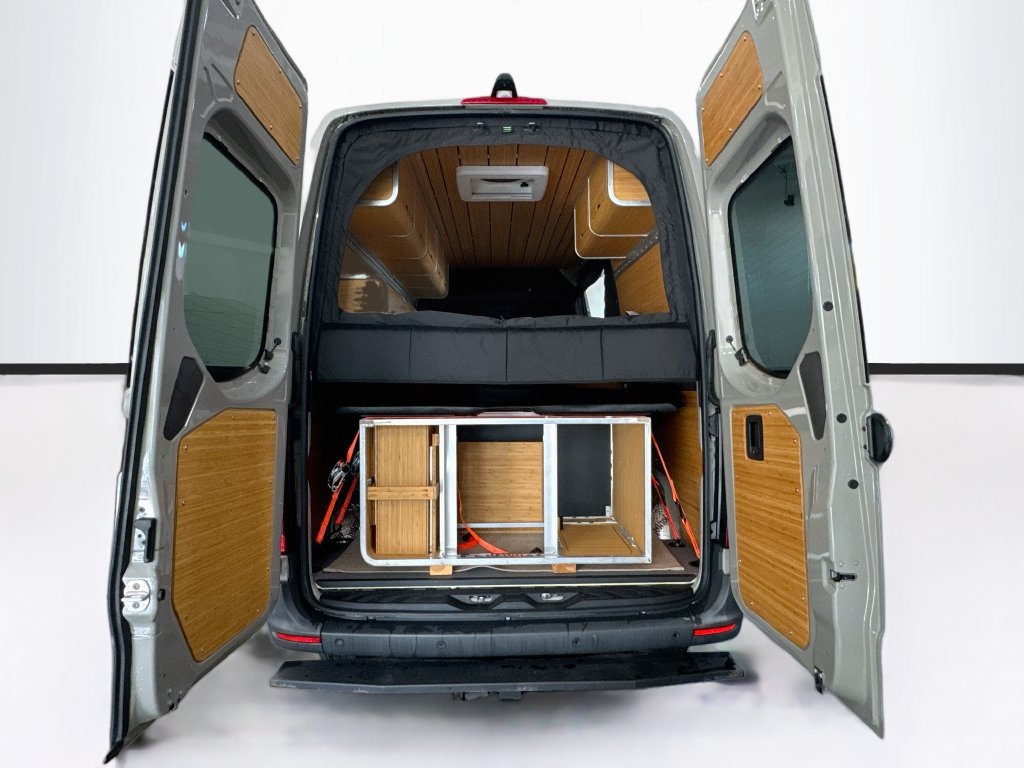 Used 2021 Mercedes-Benz Sprinter 2500 image 31