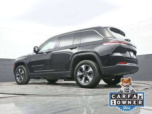 Used 2022 Jeep Grand Cherokee Limited 4xe w/ Luxury Tech Group II image 58