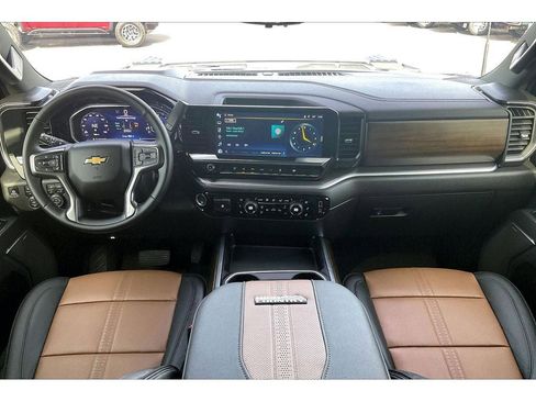 Used 2026 Chevrolet Silverado 3500 High Country w/ High Country Premium Package image 17