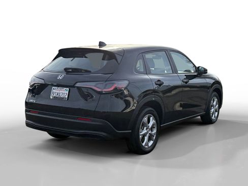 Certified 2025 Honda HR-V LX image 5