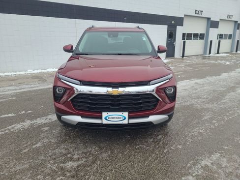 Used 2024 Chevrolet TrailBlazer LT w/ LT Cold Weather Package image 8