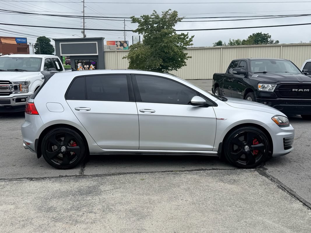 Used 2017 Volkswagen GTI SE FWD image 7